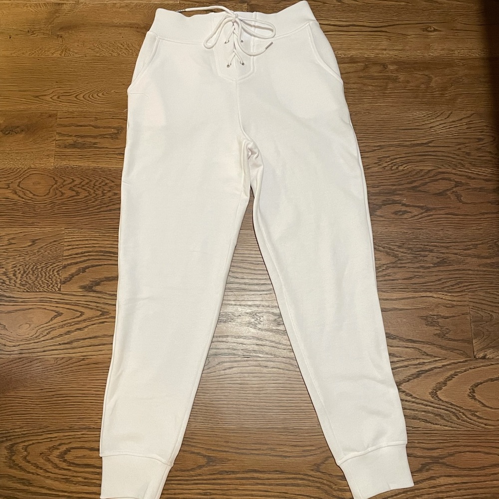 Forever 21, size Medium, White